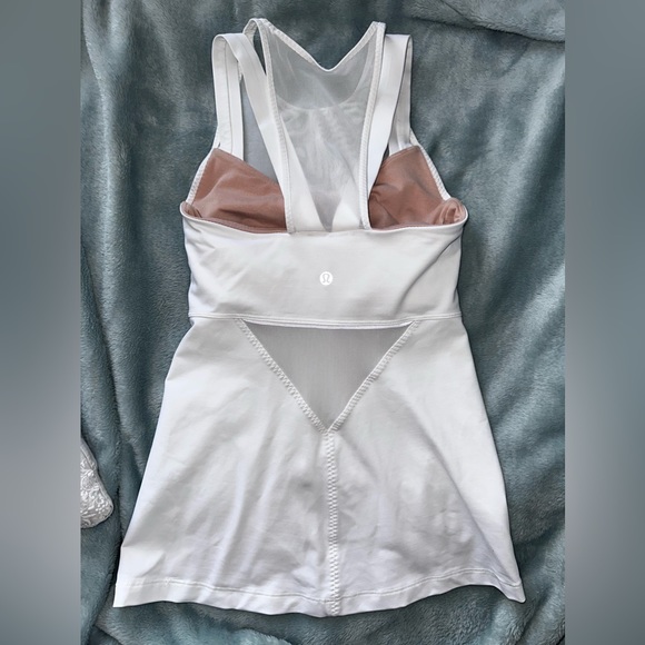 lululemon athletica Tops - - Lululemon athletica size 2 white workout top